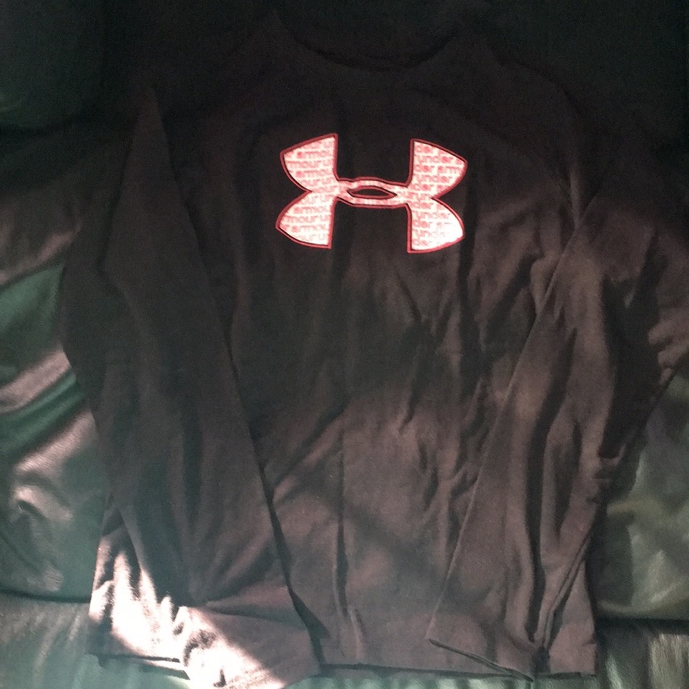 Girl under armour black and pink long sleeve top